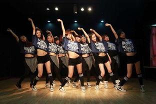 青川成人爵士舞视频,动感旋律下的舞动人生